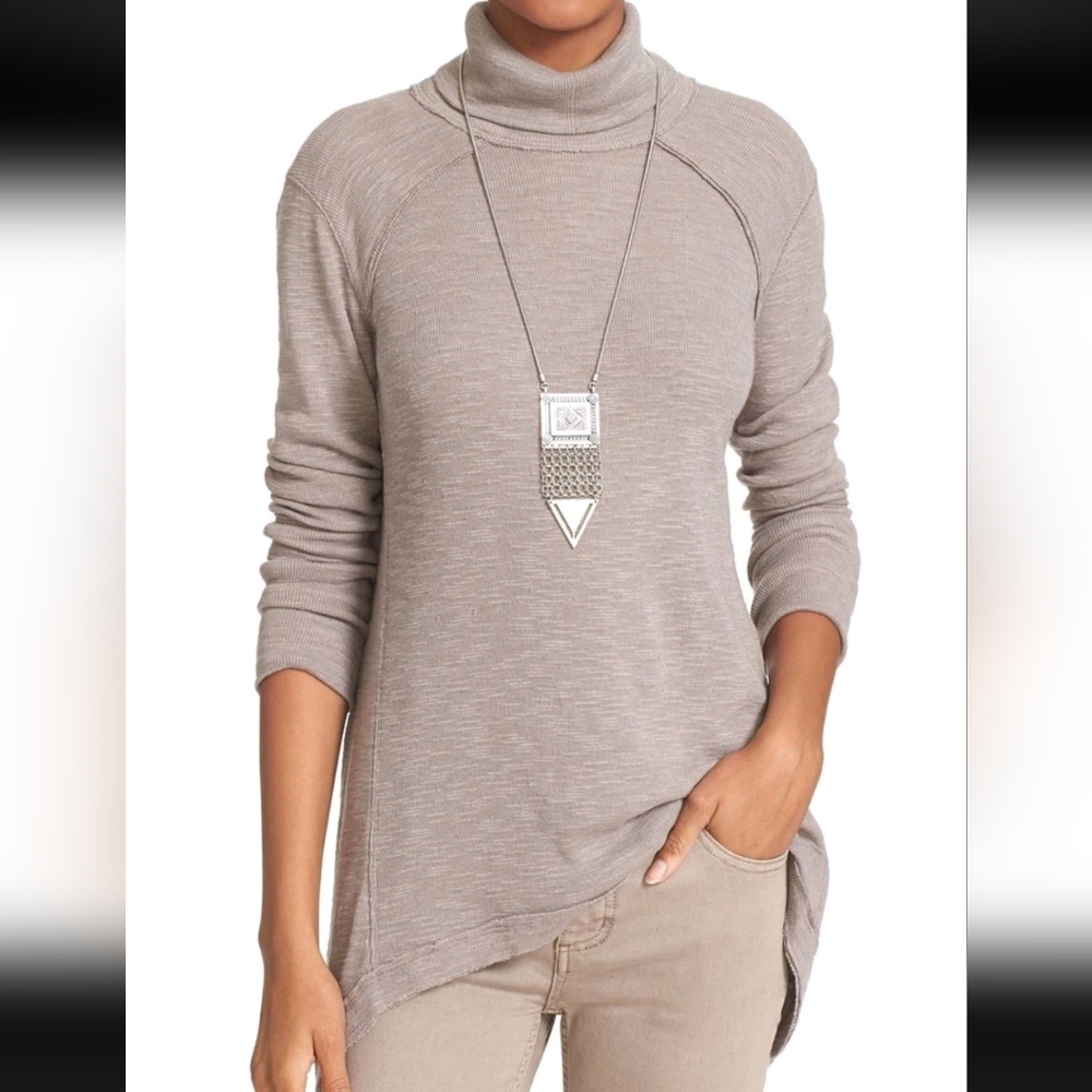 Free People Split Back Turtleneck Top - Picture 2 of 11